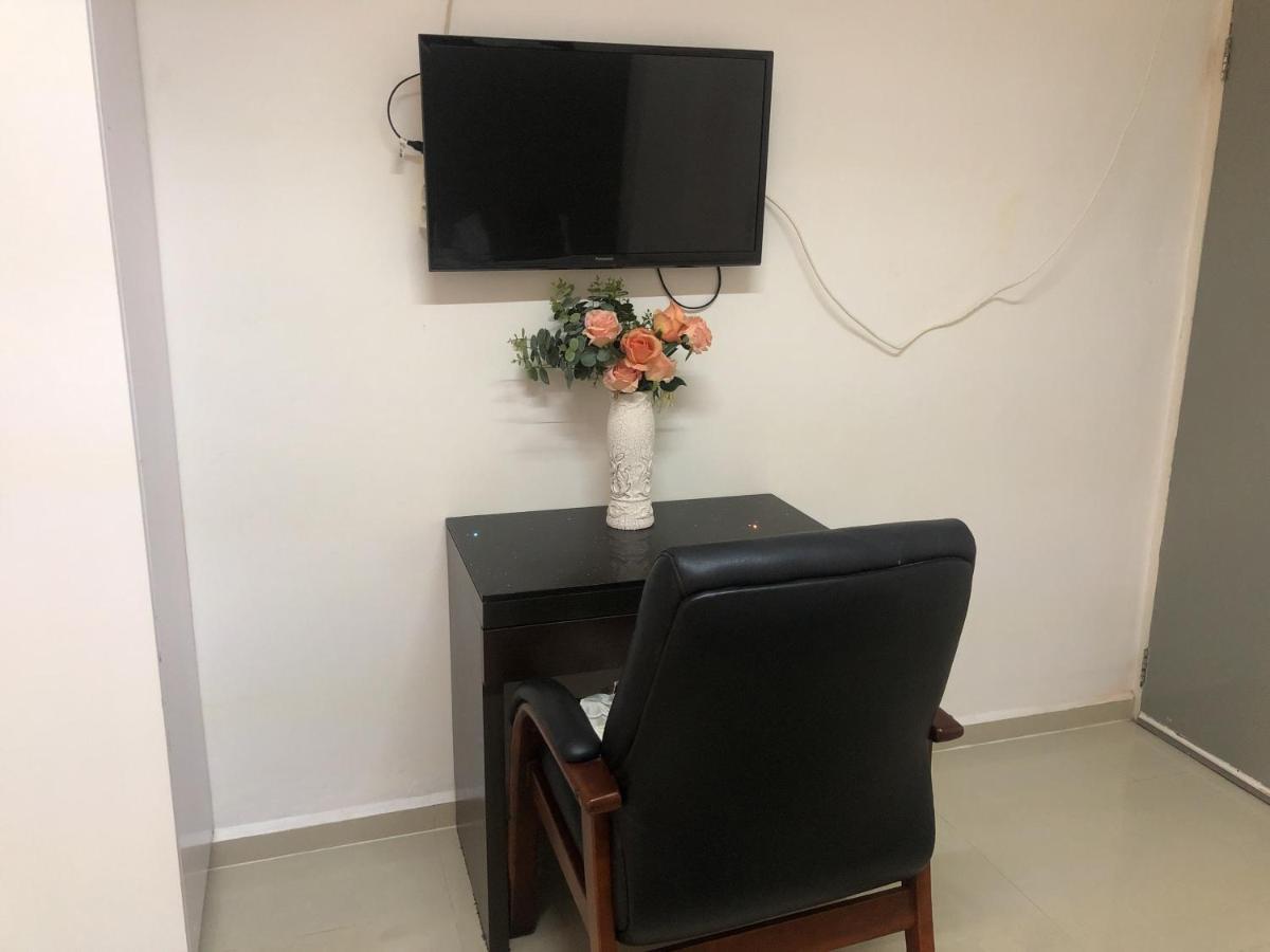 Hotel Bar Restaurant Emergency 911 Sto Lk Group Paramaribo Bagian luar foto